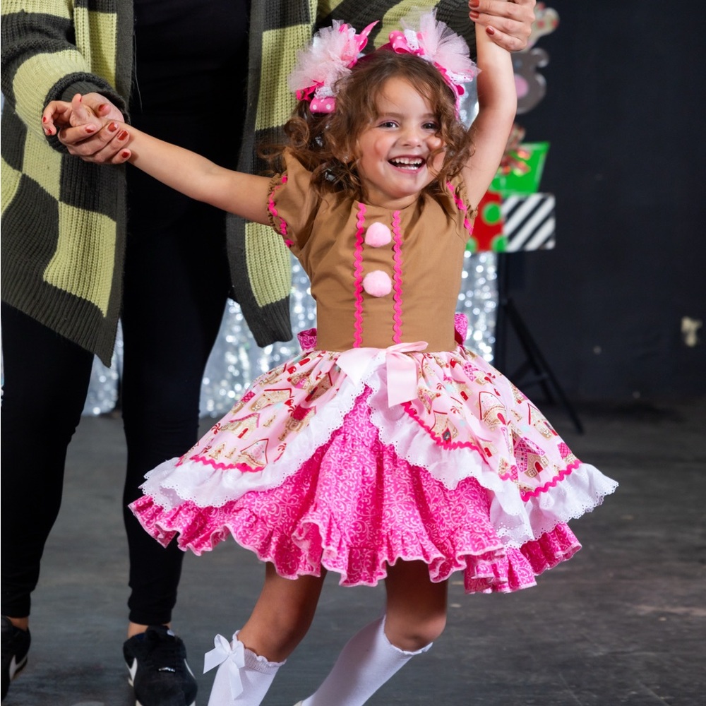 Christmas OOC pink gingerbread - Picture 3 of 4